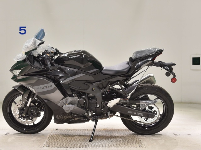 Kawasaki ZX-4R SE