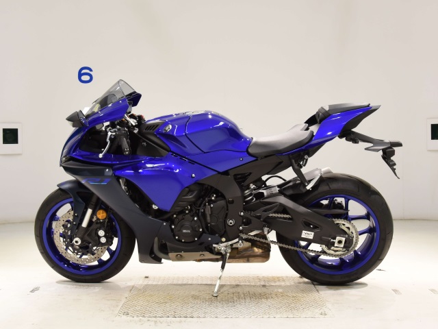 Yamaha YZF-R1