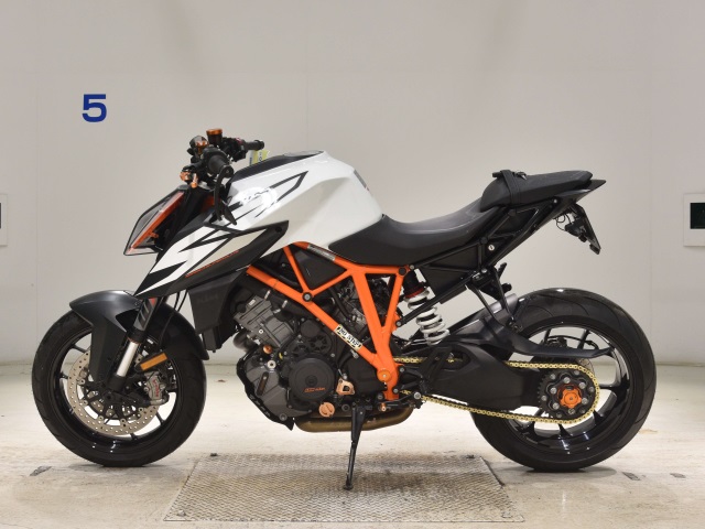 KTM 1290 SUPER DUKE R
