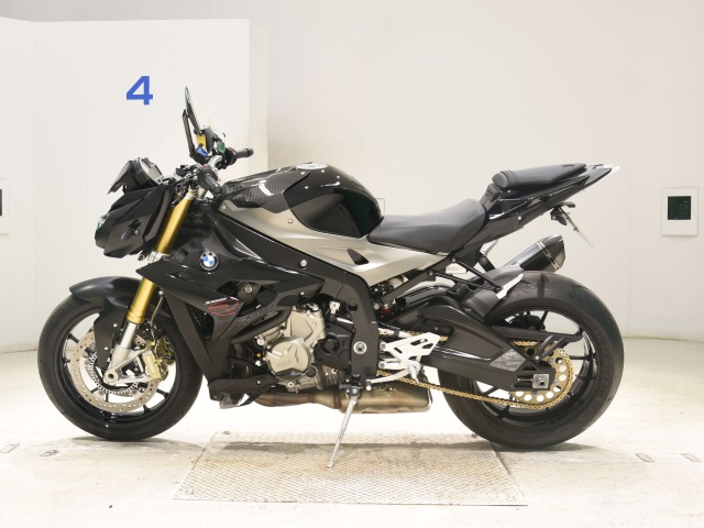 BMW S1000R