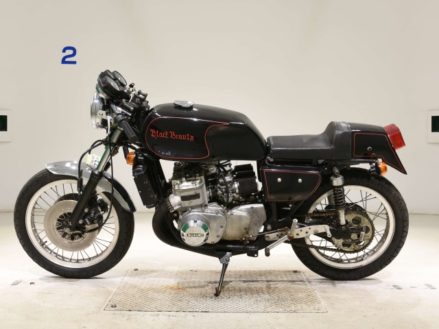 Suzuki GT750
