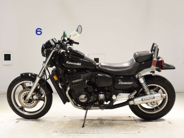 Kawasaki ELIMINATOR 900
