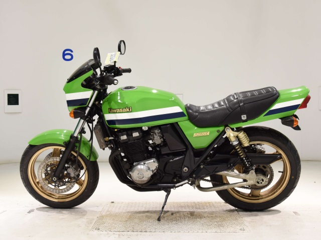 Kawasaki ZRX400