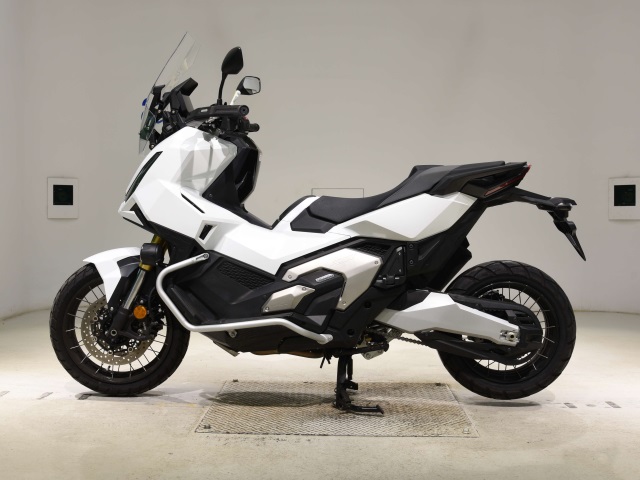 Honda X-ADV750-2