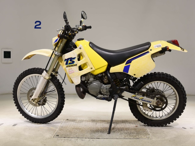 Suzuki TS200R