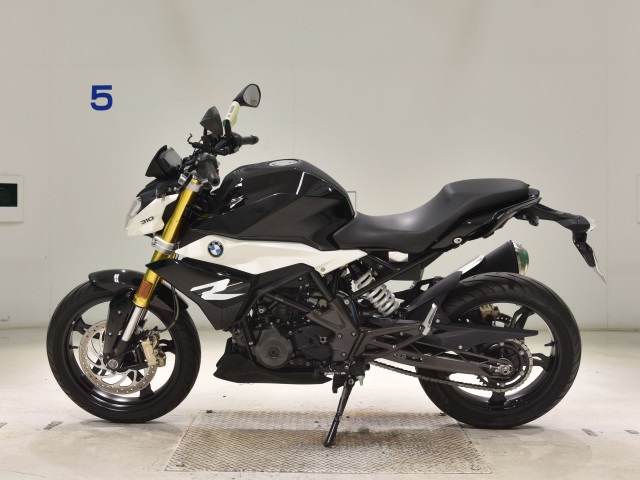 BMW G310R