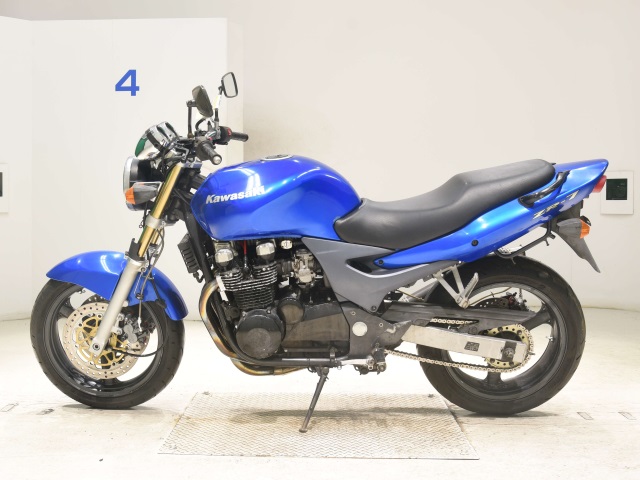 Kawasaki ZR-7
