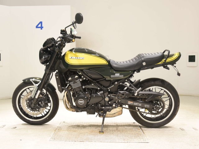 Kawasaki Z900RS