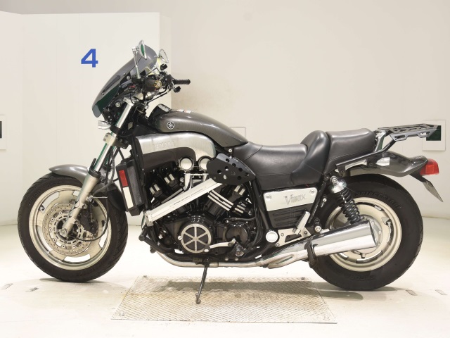 Yamaha V-MAX