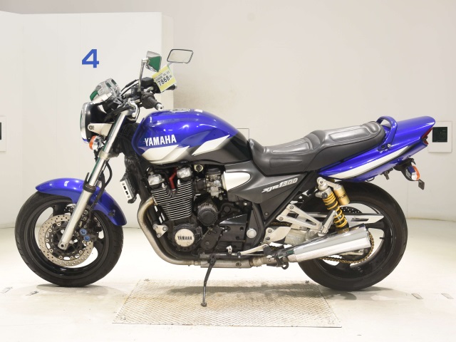 Yamaha XJR1300