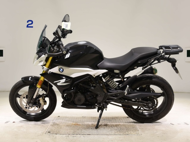 BMW G310R