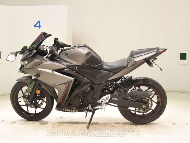 Yamaha YZF-R25