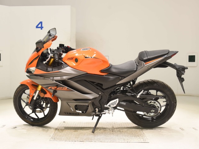 Yamaha YZF-R25A