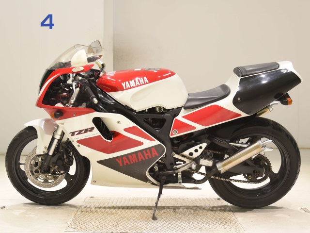 Yamaha TZR250R