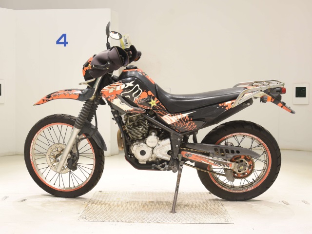 Yamaha SEROW 250