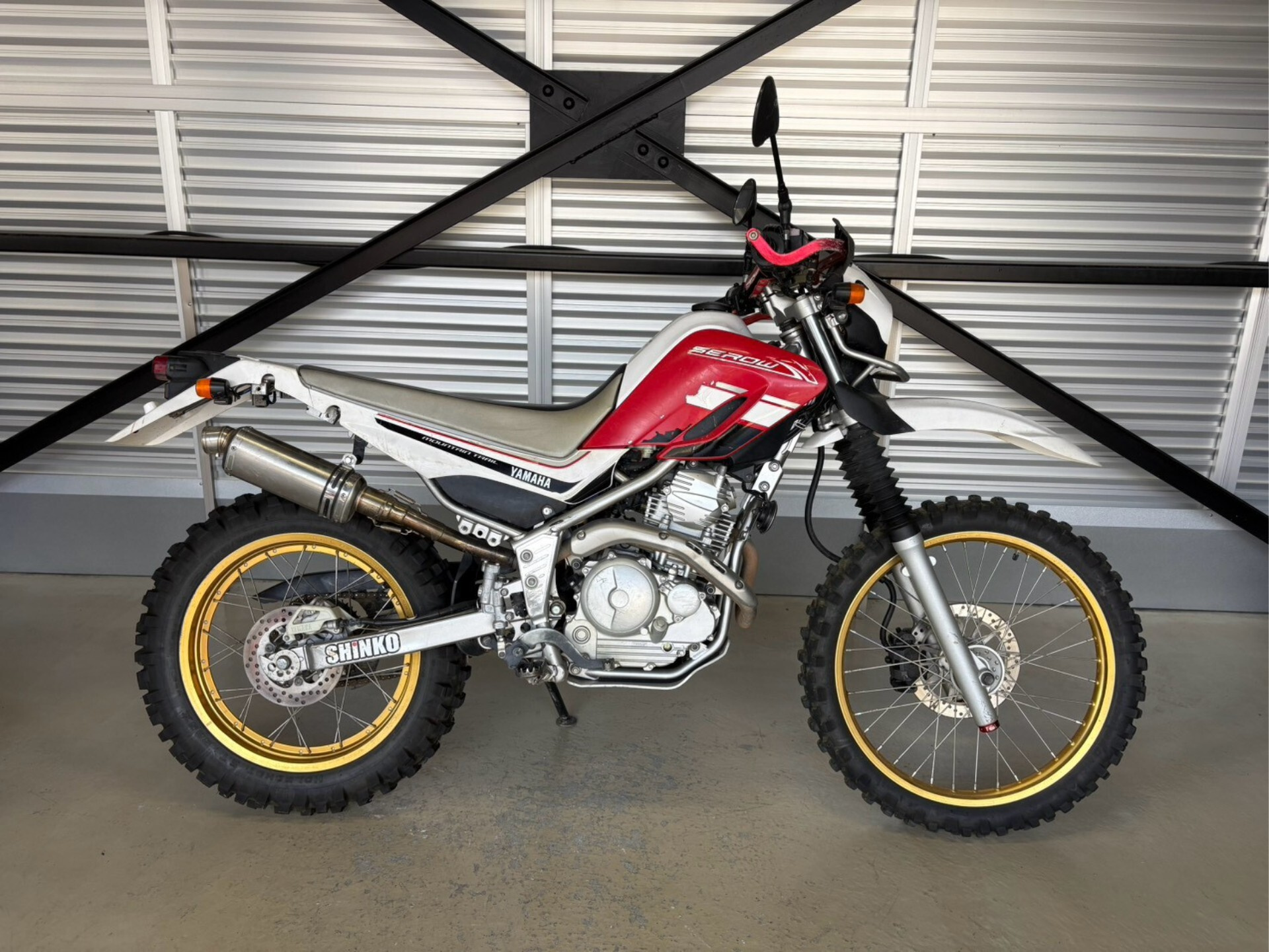 Yamaha SEROW 250