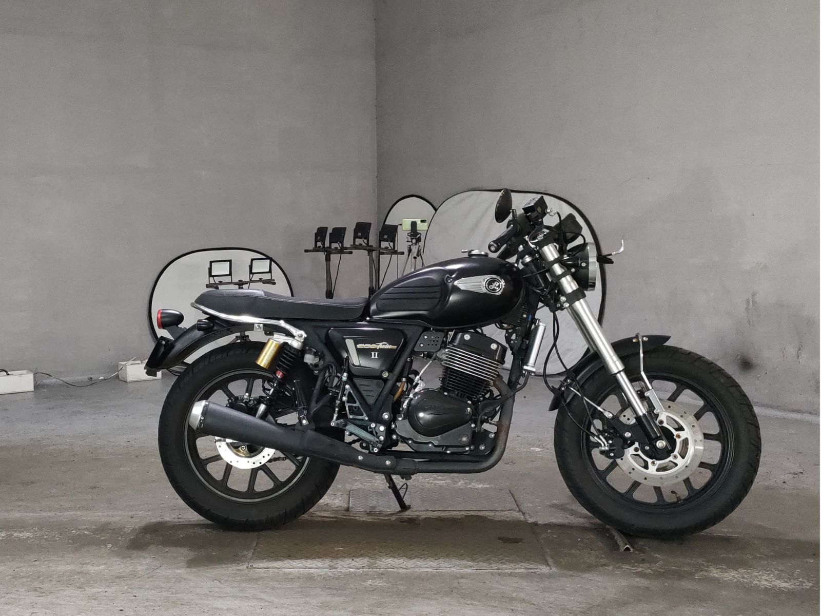 Kawasaki GPX LEGEND 250 TWIN