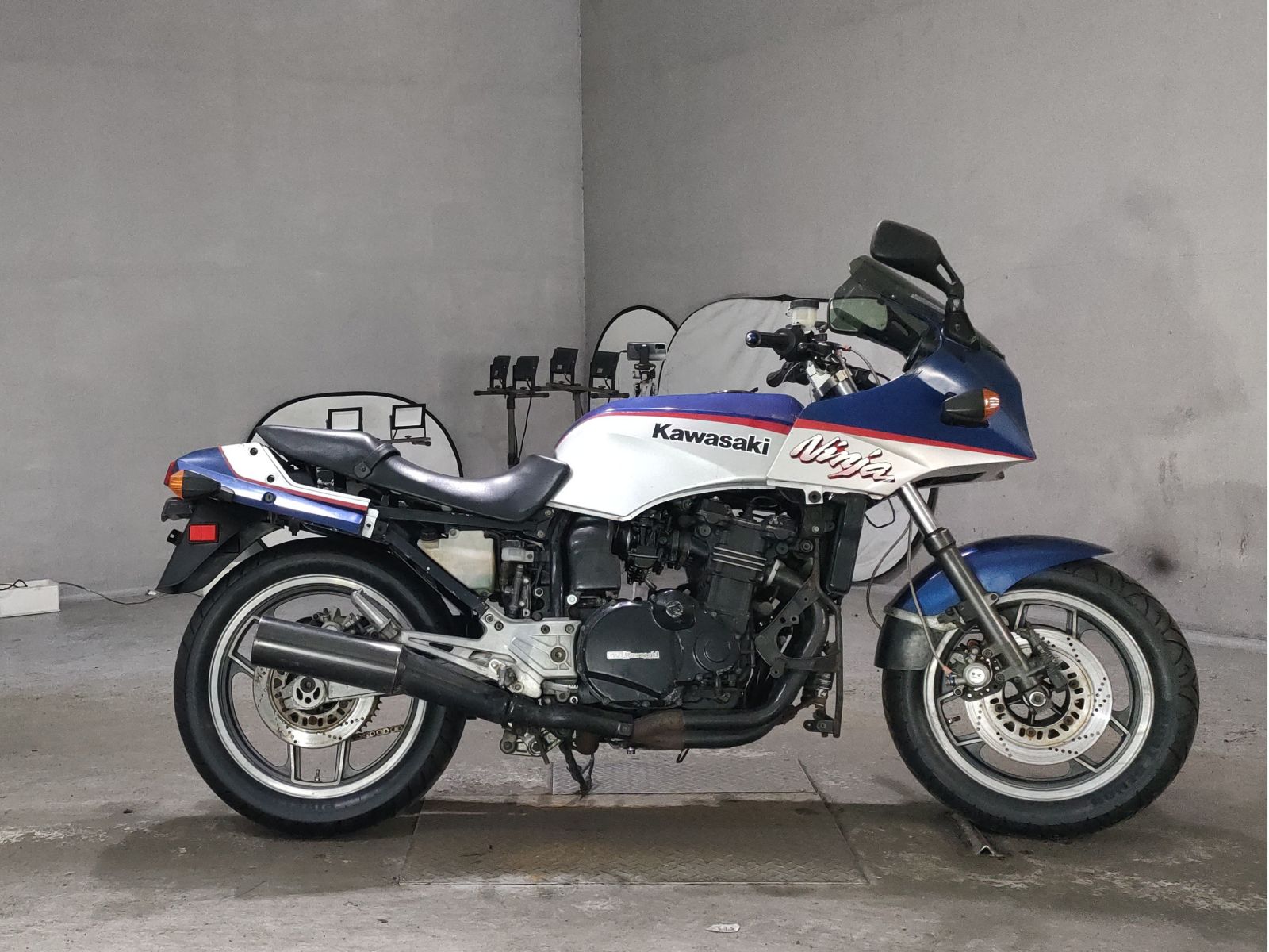 Kawasaki GPZ900R