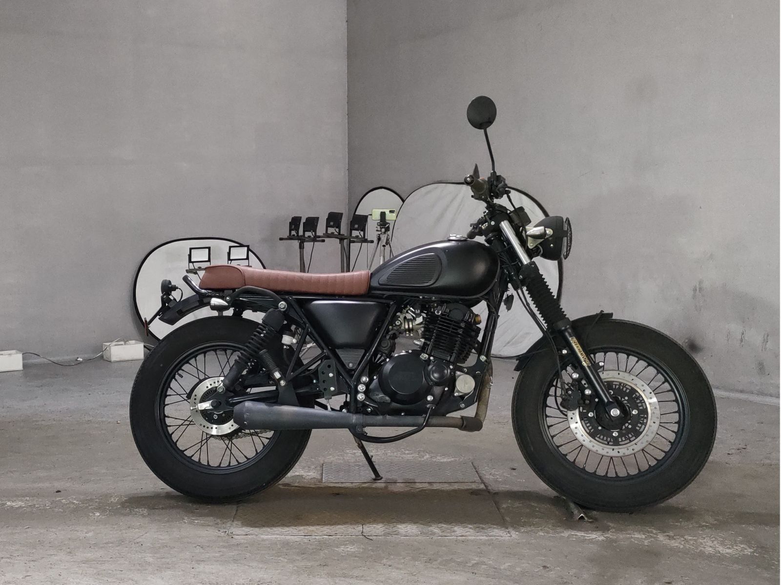 OTHER MAT MON GRAY RU250