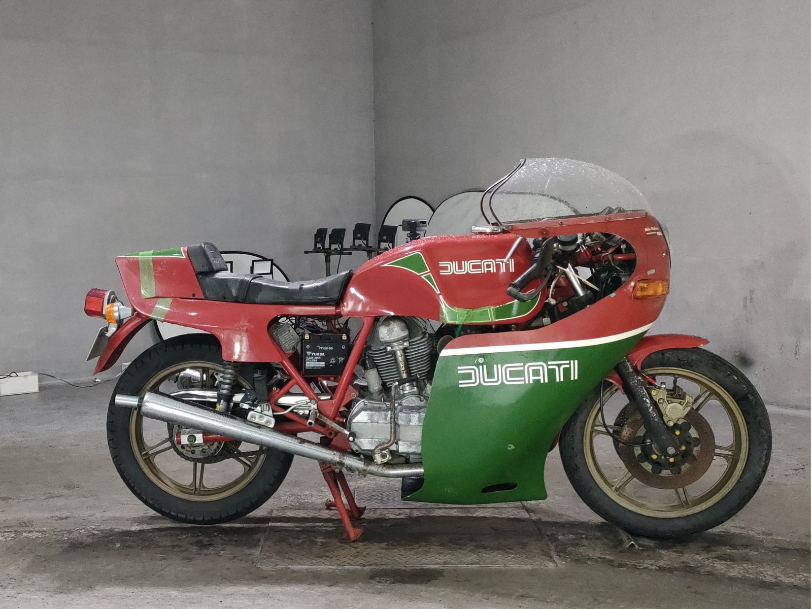 Ducati 900MHR