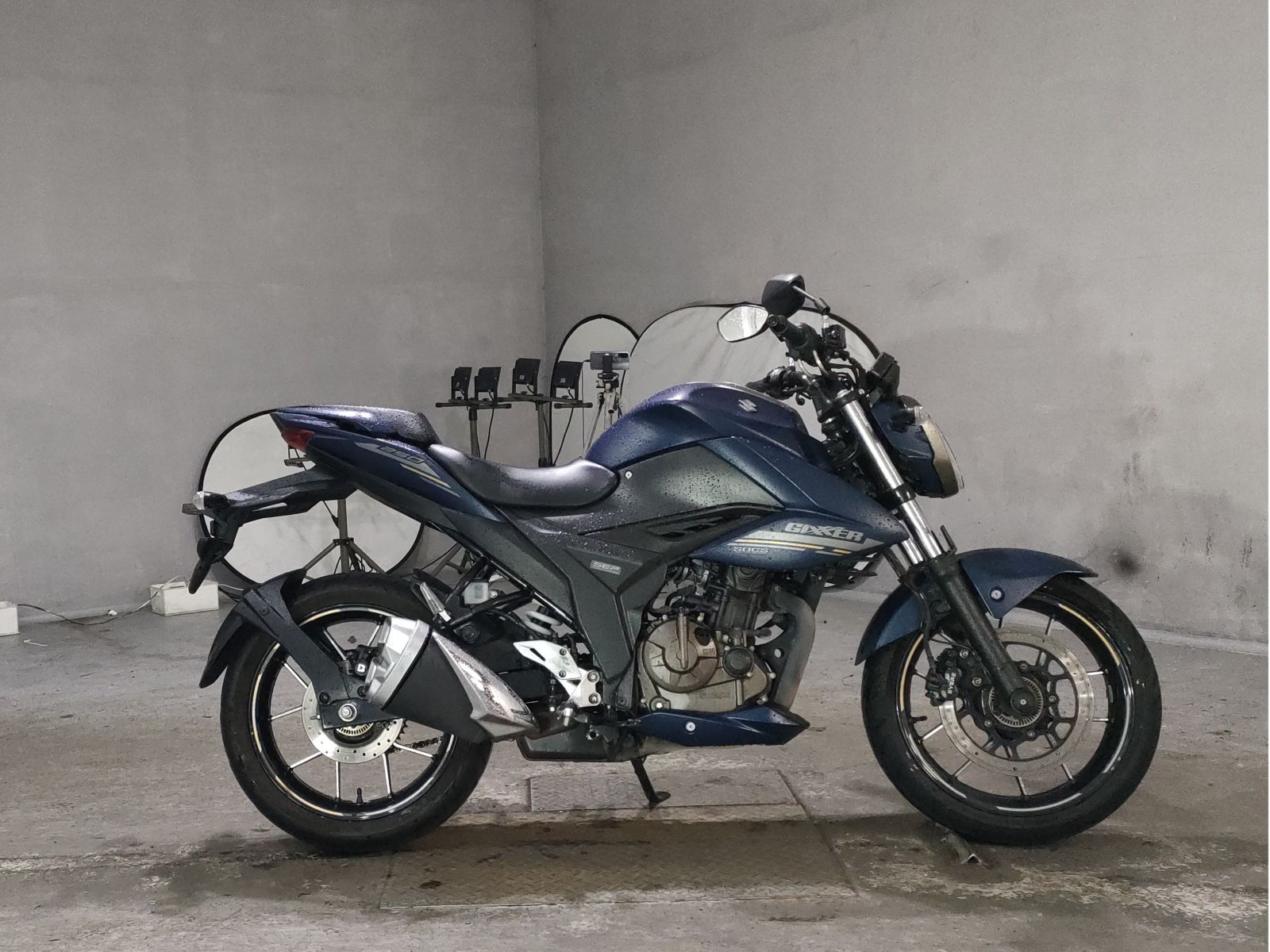 Suzuki GIXXER-250