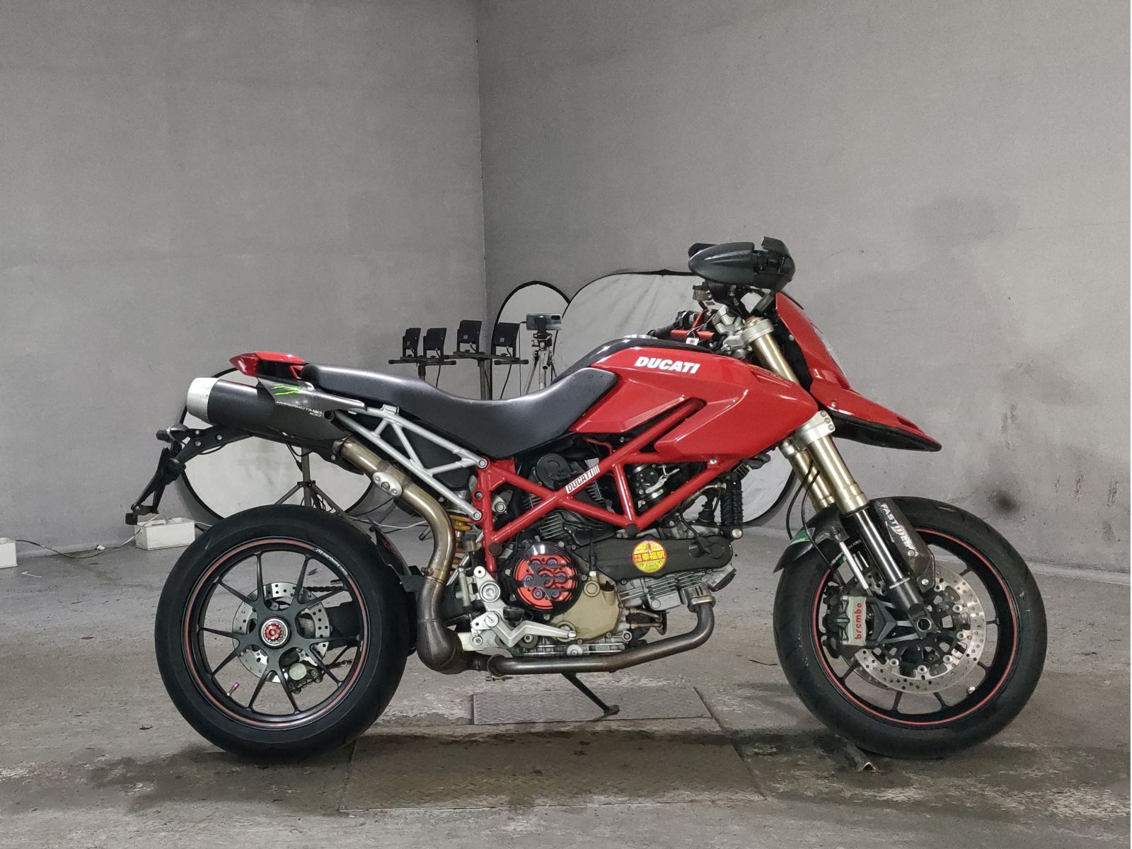 Ducati HYPERMOTARD 1100S