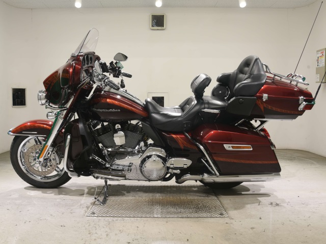 Harley-Davidson CVO Limited FLHTKSE1800