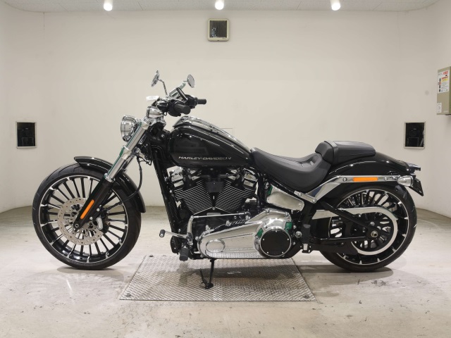 Harley-Davidson Breakout FXBR1920