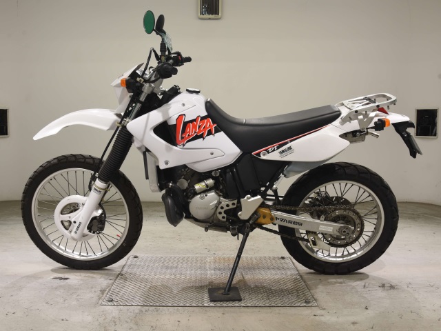 Yamaha LANZA DT230
