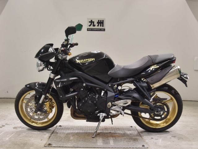Triumph STREET TRIPLE R