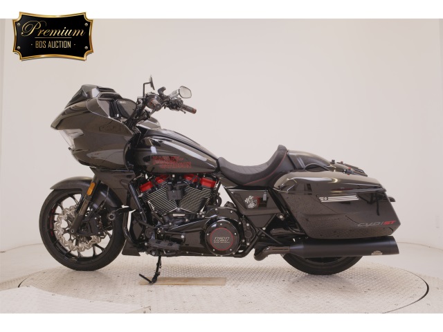 Harley-Davidson CVO Road Glide ST FLTRXSTSE1980