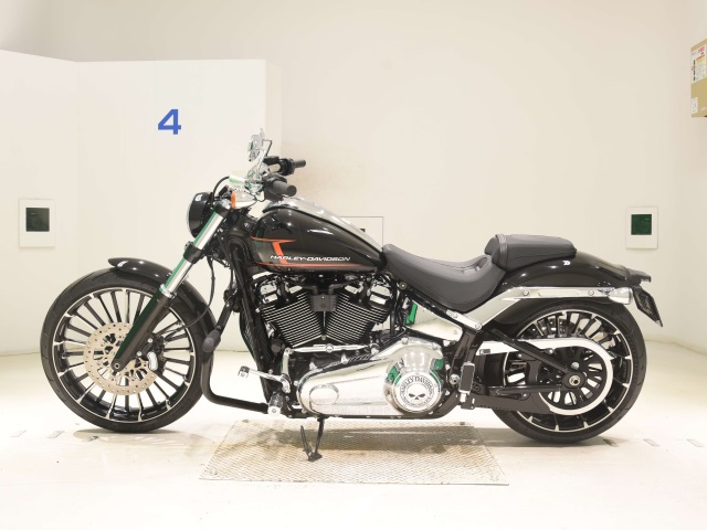 Harley-Davidson Breakout FXBR1920