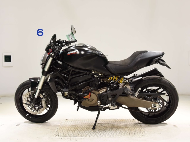 Ducati MONSTER 821