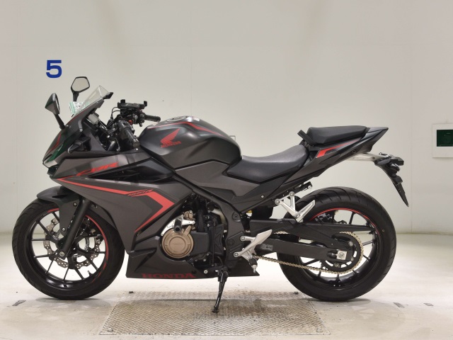 Honda CBR400R-2
