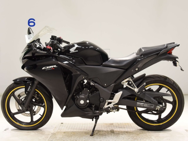 Honda CBR250R ABS