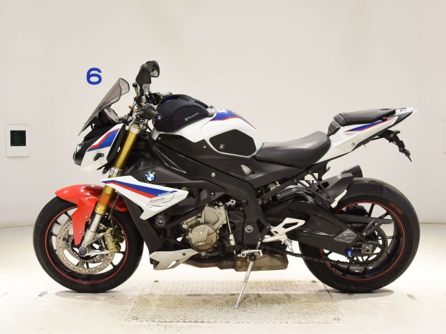 BMW S1000R
