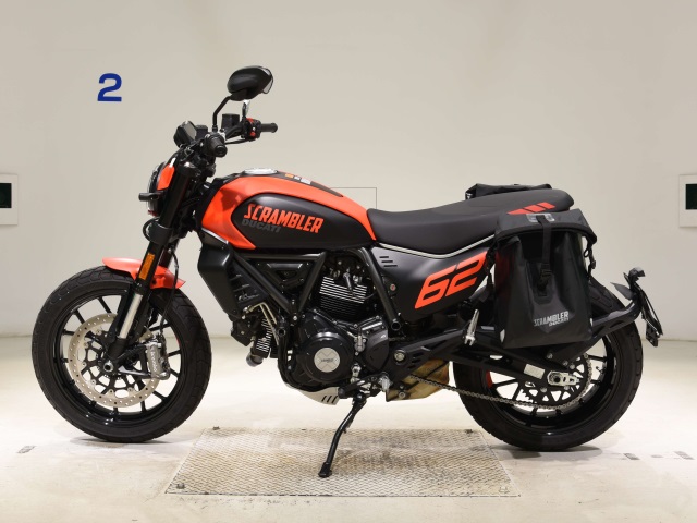 Ducati SCRAMBLER FULL THROTTLE