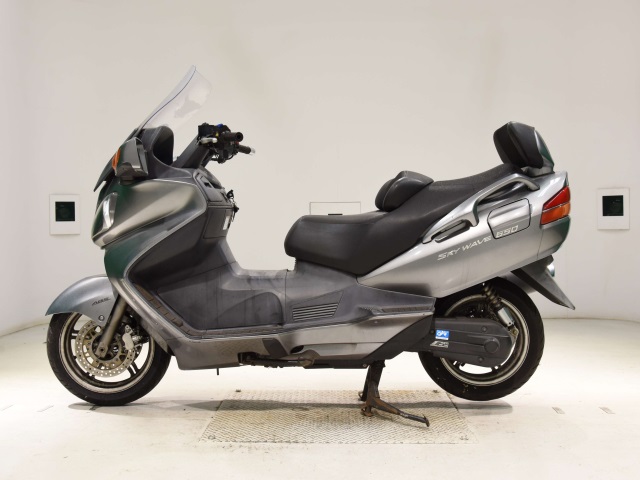 Suzuki SKYWAVE 650LX
