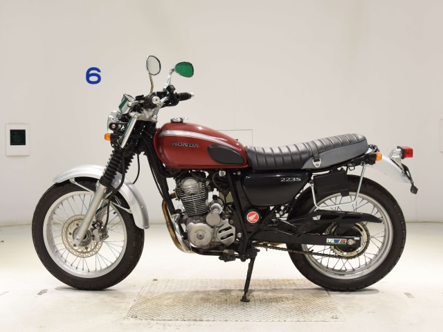 Honda CB223S