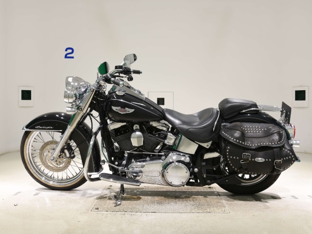 Harley-Davidson Softail Deluxe FLSTN1580