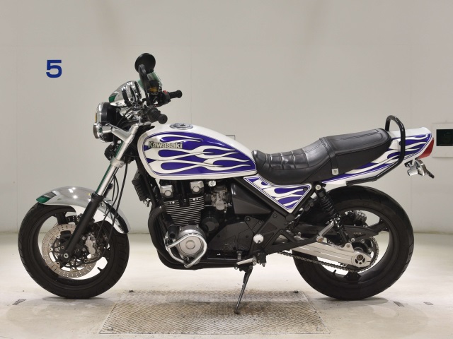 Kawasaki ZEPHYR400K