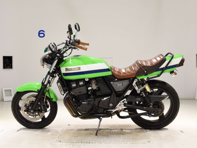 Kawasaki ZRX400