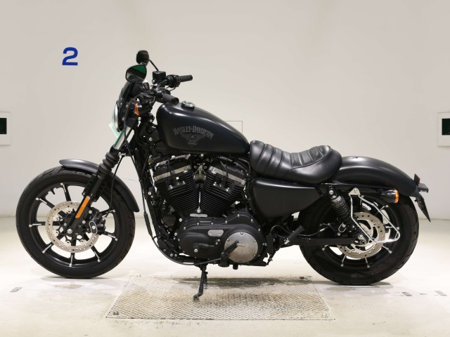 Harley-Davidson Iron 883 XL883N