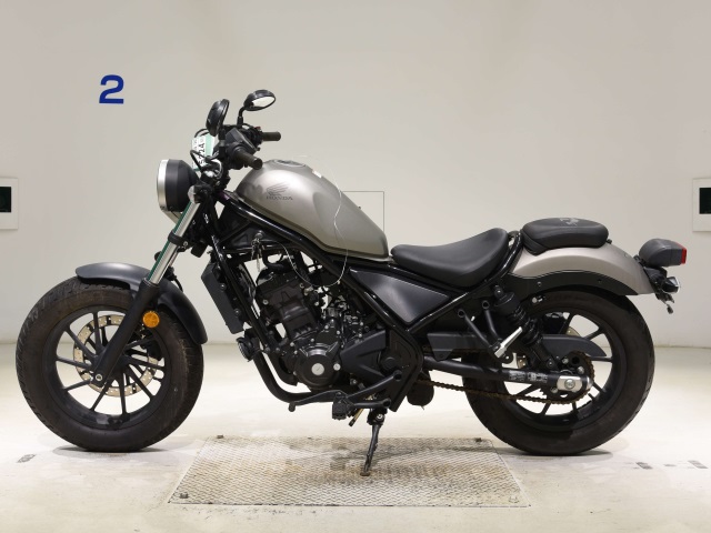 Honda REBEL