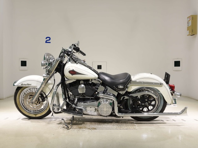 Harley-Davidson Heritage Softail Classic FLSTC1450