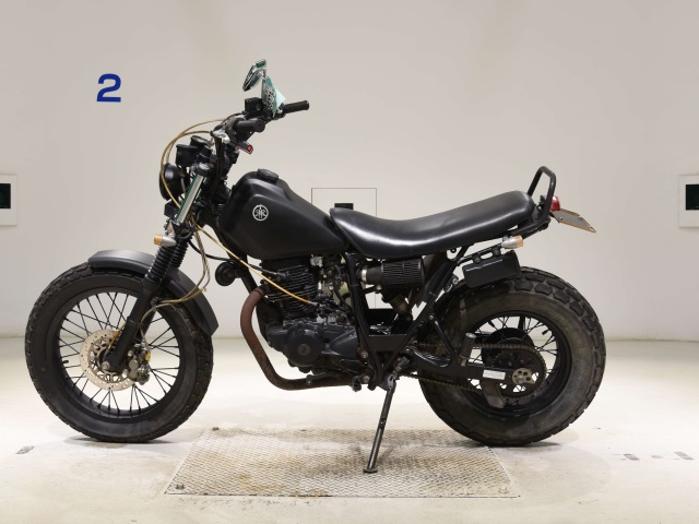 Yamaha TW225