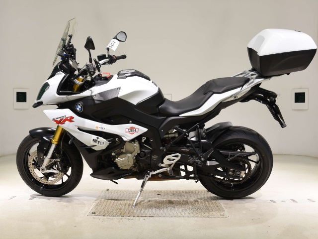 BMW S1000XR