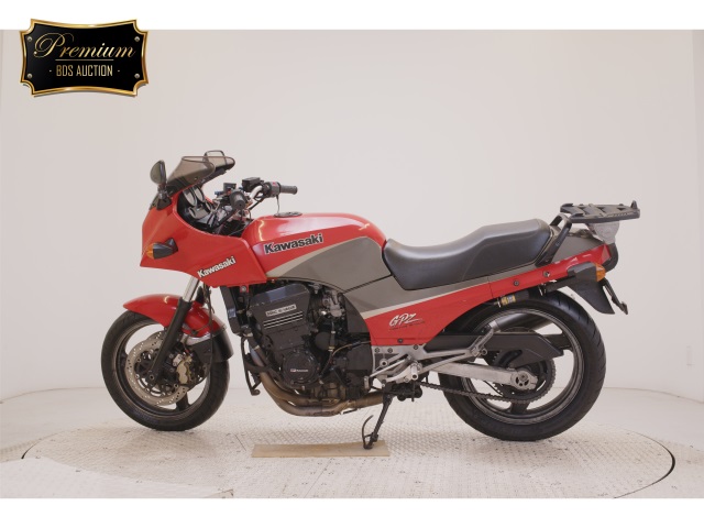 Kawasaki GPZ900R