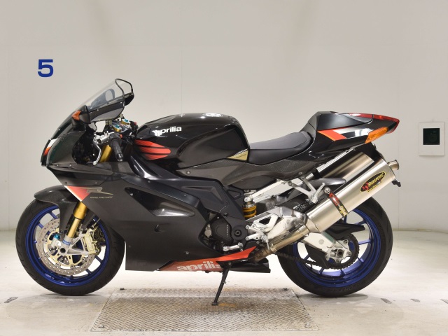 Aprilia RSV1000R