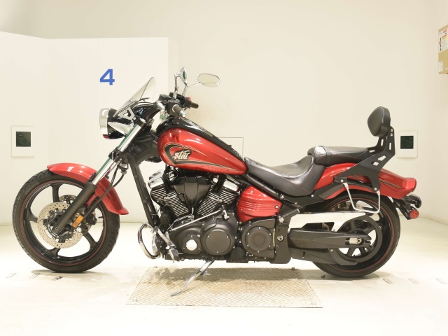 Yamaha XV1900 RAIDER